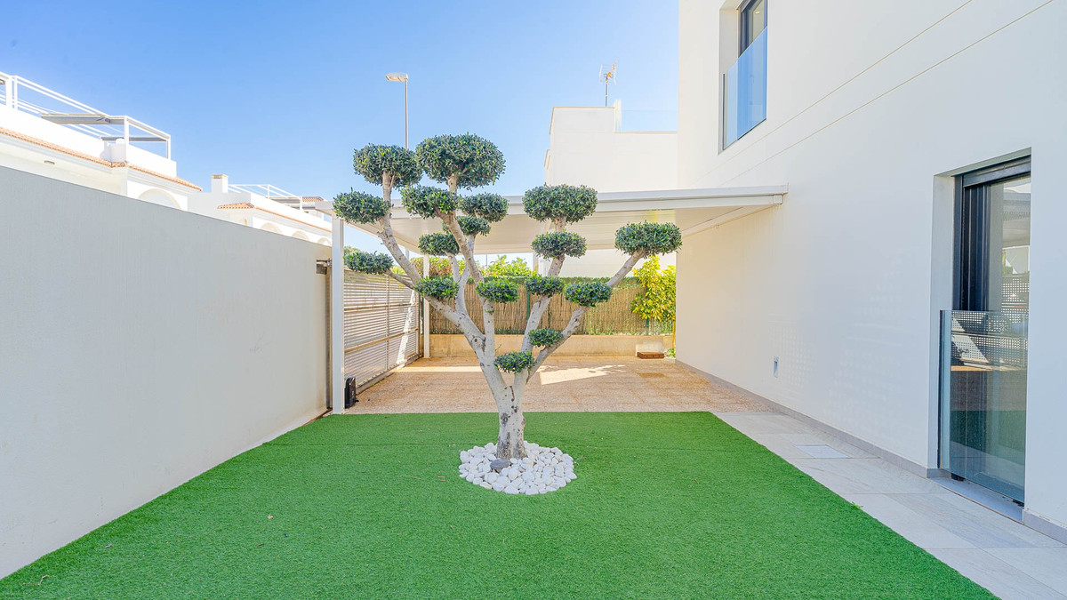 3 Bed Townhouse for sale in Ciudad Quesada Costa Blanca, Alicante, Spain
