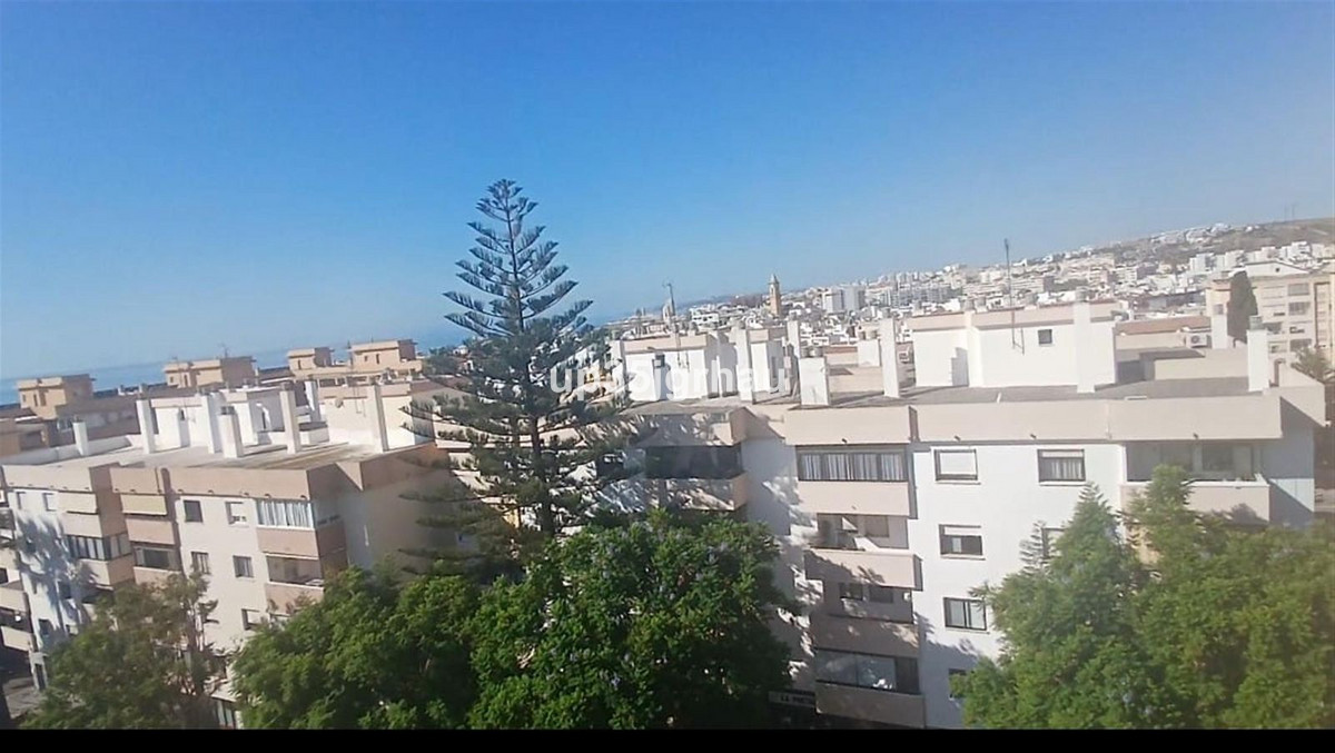 4 Bed Apartment for sale in Estepona Costa Del Sol, Málaga, Spain