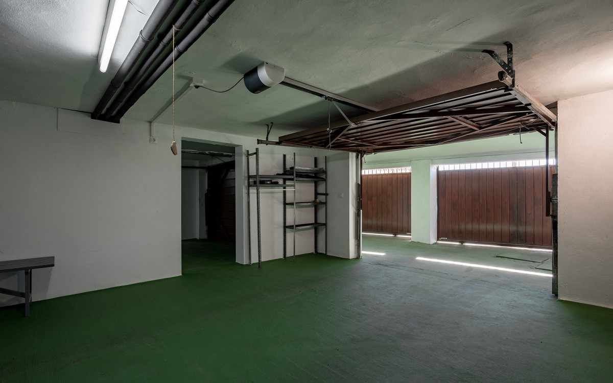 4 Bed Townhouse for sale in Nueva Andalucía Costa Del Sol, Málaga, Spain
