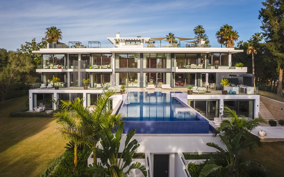 7 Bed Townhouse for sale in Sotogrande Costa Costa Del Sol, Cádiz, Spain