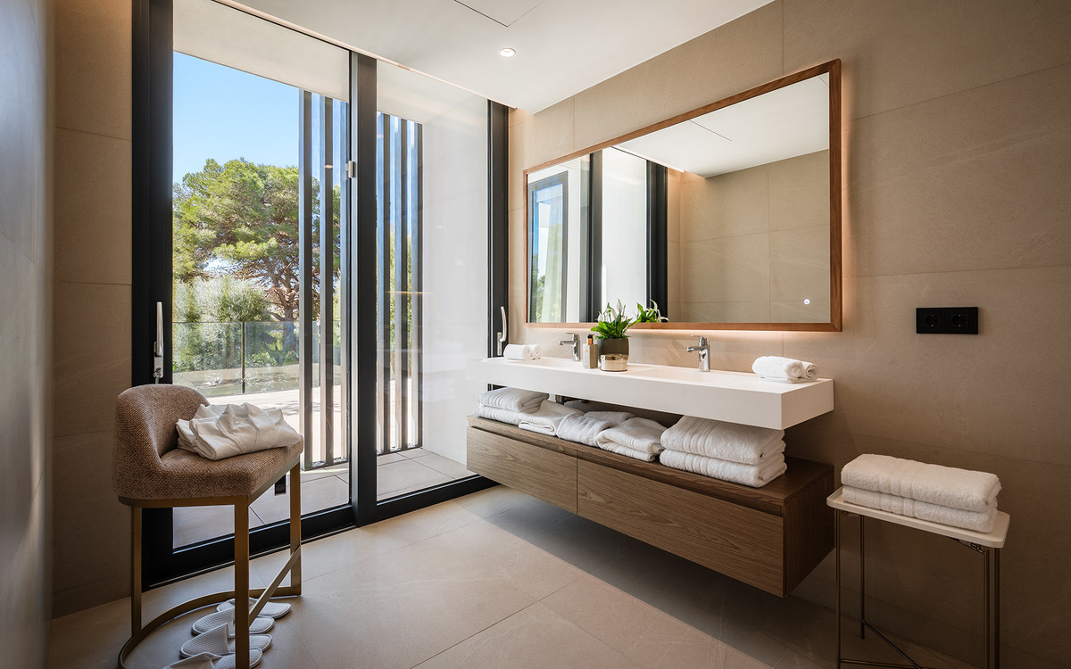 7 Bed Townhouse for sale in Sotogrande Costa Costa Del Sol, Cádiz, Spain