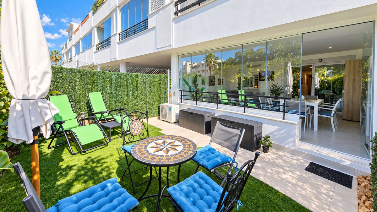 2 Bed Apartment for sale in Casares Playa Costa Del Sol, Málaga, Spain