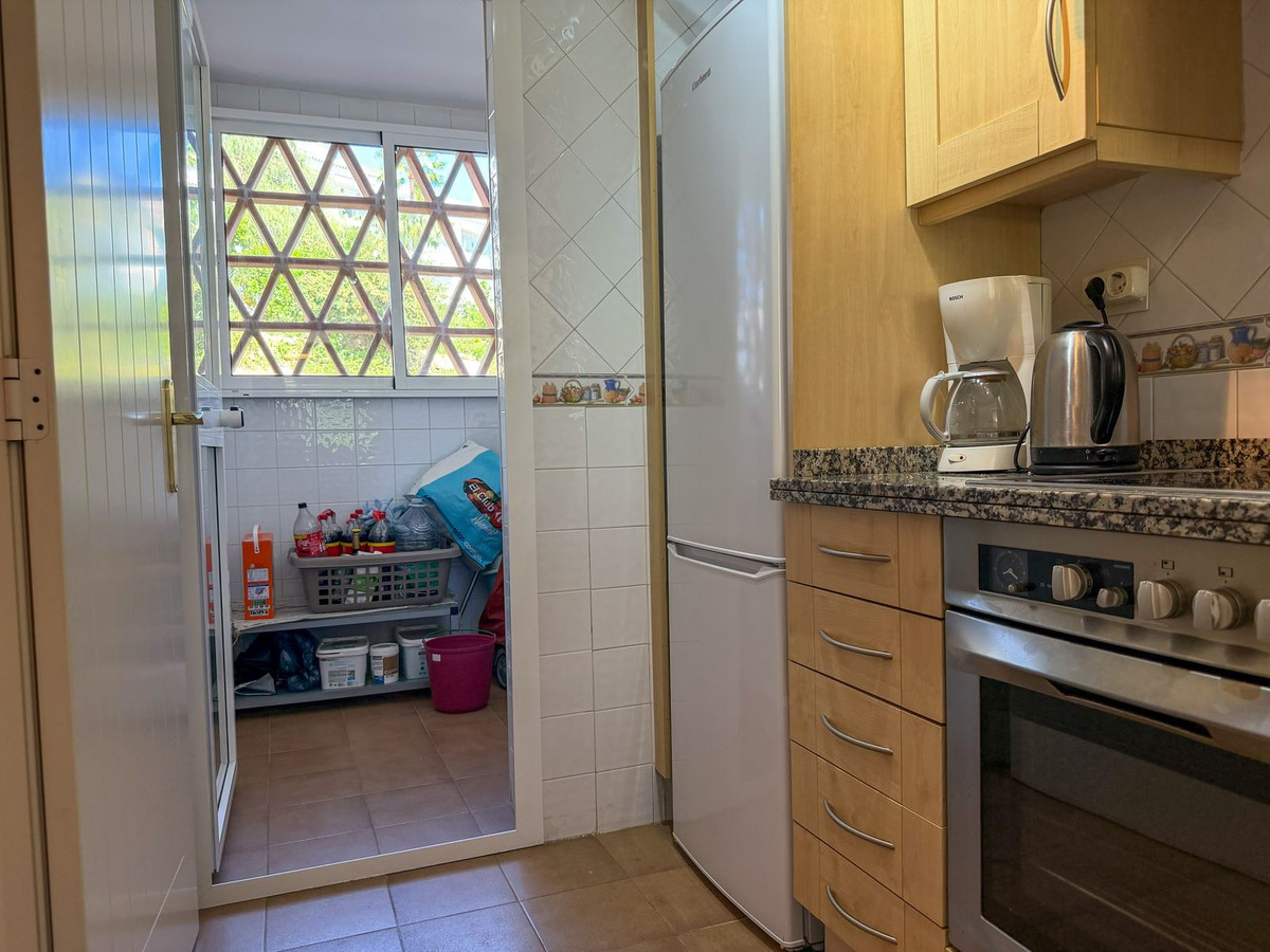 2 Bed Apartment for sale in Calahonda Costa Del Sol, Málaga, Spain