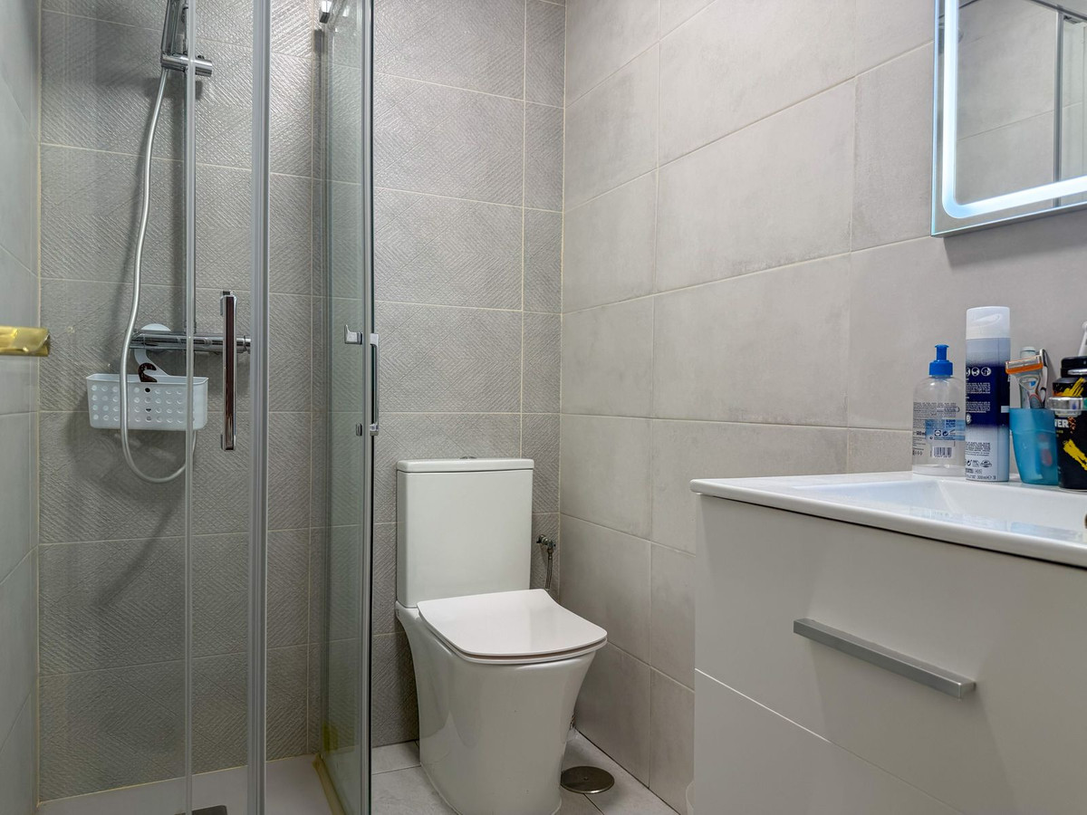 2 Bed Apartment for sale in Calahonda Costa Del Sol, Málaga, Spain