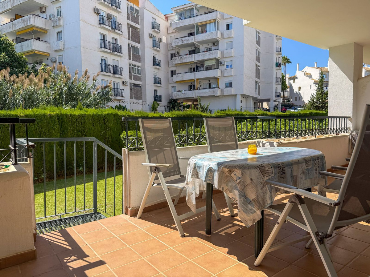 2 Bed Apartment for sale in Calahonda Costa Del Sol, Málaga, Spain