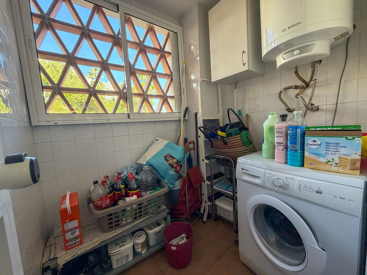 2 Bed Apartment for sale in Calahonda Costa Del Sol, Málaga, Spain