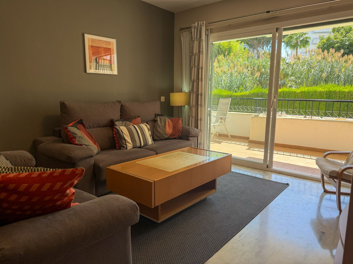 2 Bed Apartment for sale in Calahonda Costa Del Sol, Málaga, Spain