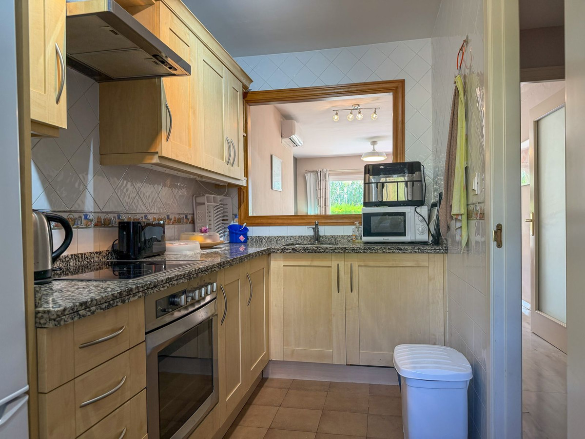 2 Bed Apartment for sale in Calahonda Costa Del Sol, Málaga, Spain