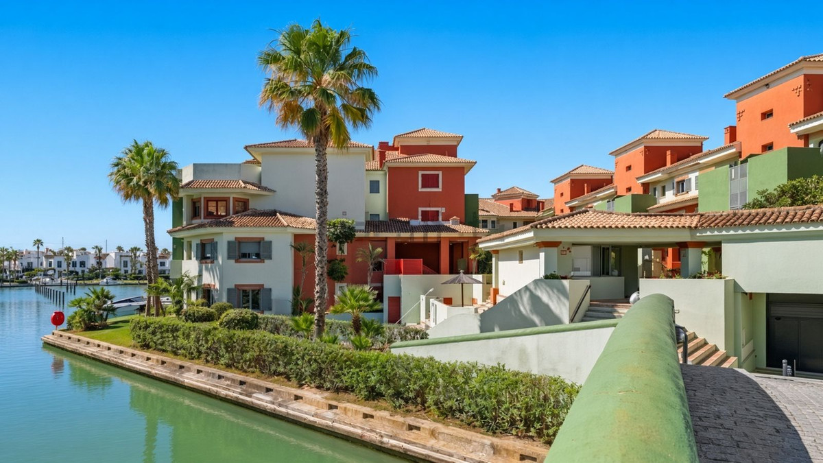 2 Bed Apartment for sale in Sotogrande Marina Costa Del Sol, Cádiz, Spain
