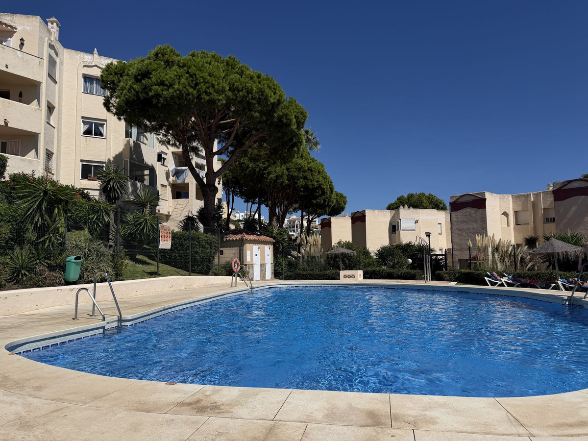2 Bed Apartment for sale in Riviera Del Sol Costa Del Sol, Málaga, Spain