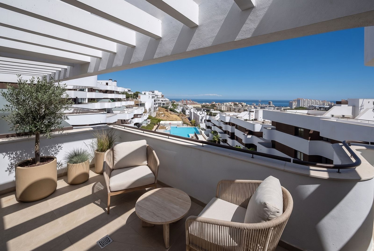 3 Bed Apartment for sale in Estepona Costa Del Sol, Málaga, Spain