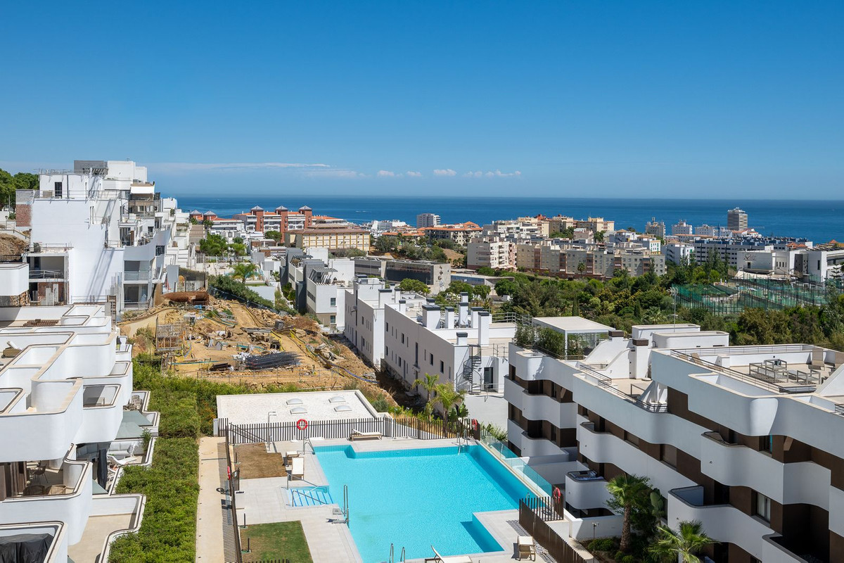 3 Bed Apartment for sale in Estepona Costa Del Sol, Málaga, Spain
