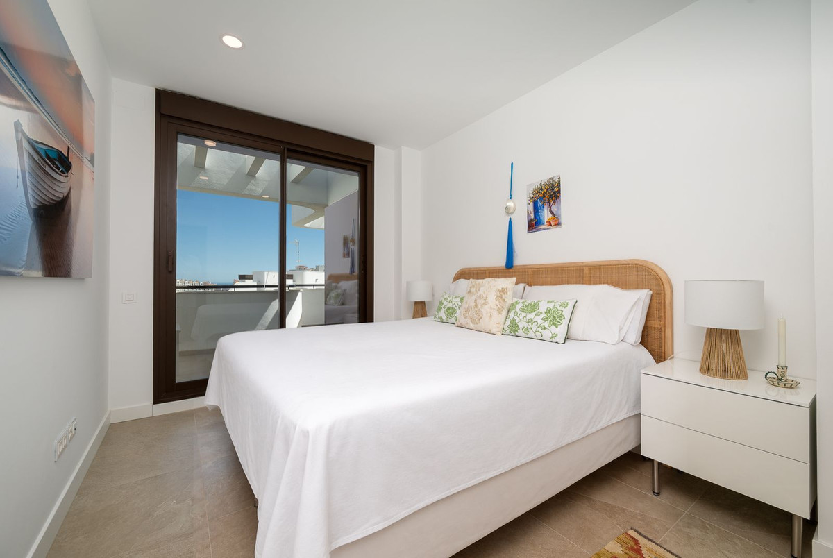 3 Bed Apartment for sale in Estepona Costa Del Sol, Málaga, Spain