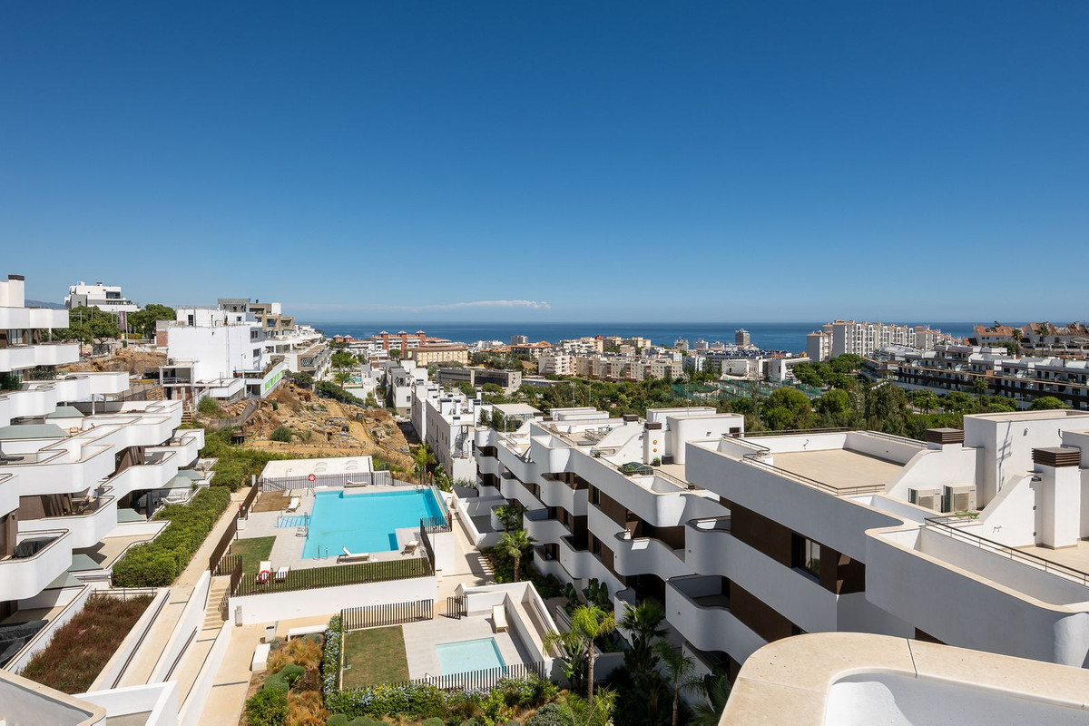 3 Bed Apartment for sale in Estepona Costa Del Sol, Málaga, Spain
