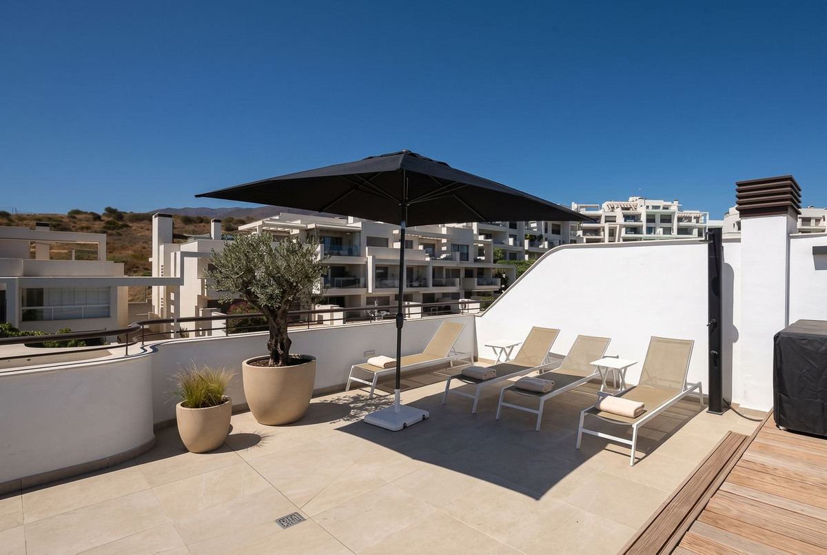 3 Bed Apartment for sale in Estepona Costa Del Sol, Málaga, Spain