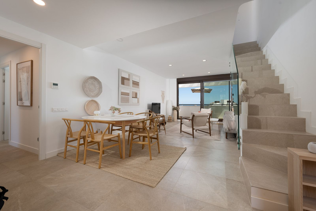 3 Bed Apartment for sale in Estepona Costa Del Sol, Málaga, Spain