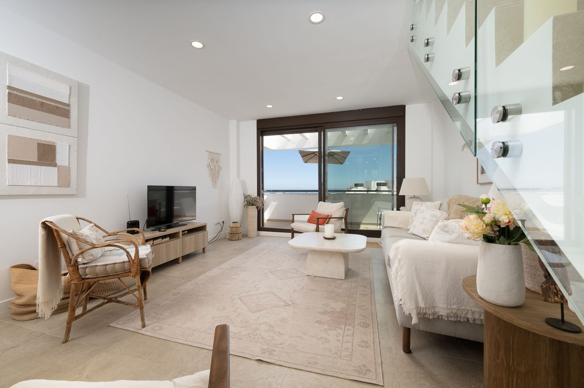 3 Bed Apartment for sale in Estepona Costa Del Sol, Málaga, Spain
