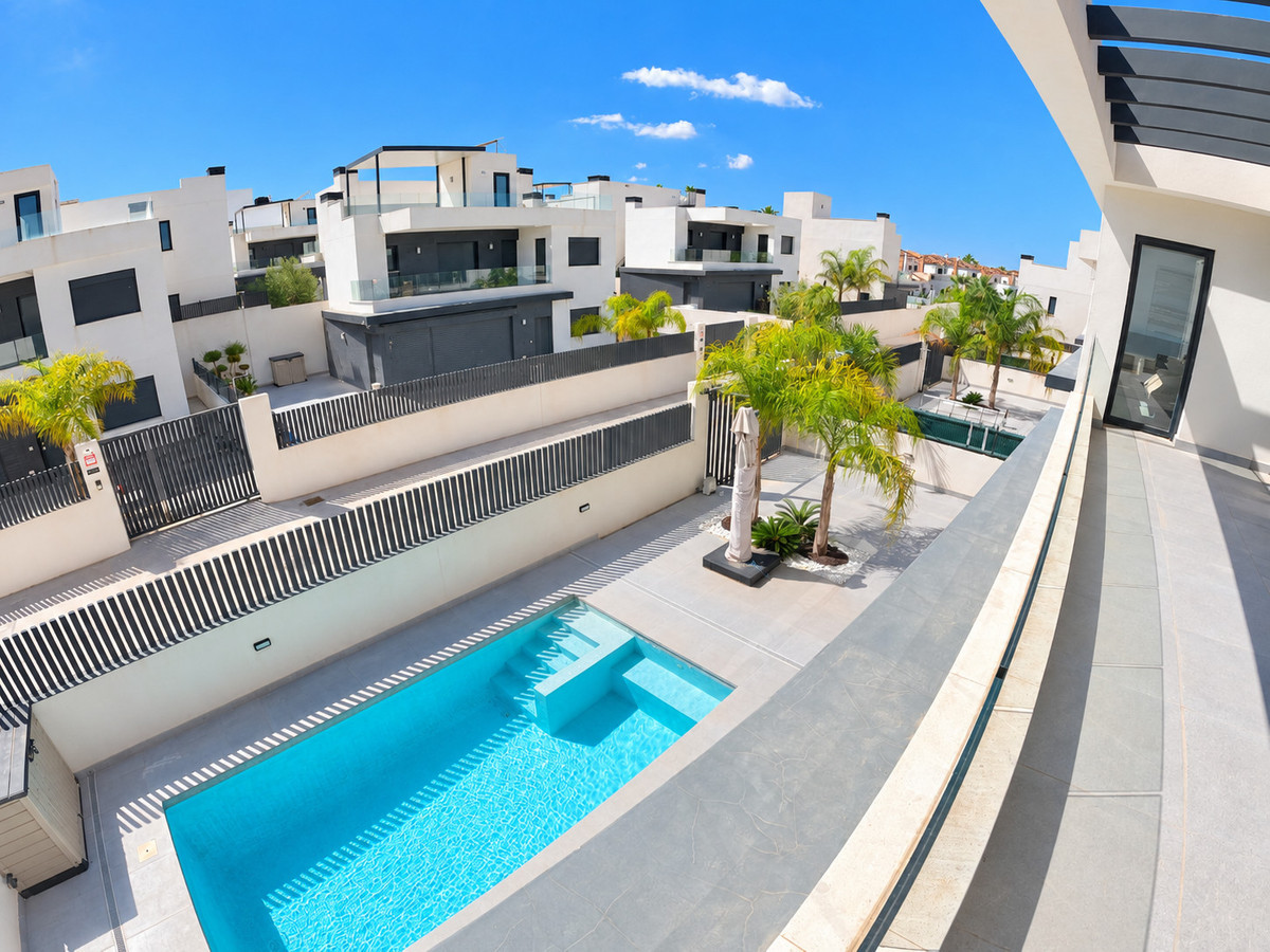 4 Bed Townhouse for sale in La Finca Golf Costa Blanca, Alicante, Spain