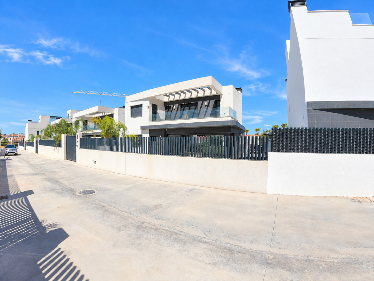 4 Bed Townhouse for sale in La Finca Golf Costa Blanca, Alicante, Spain