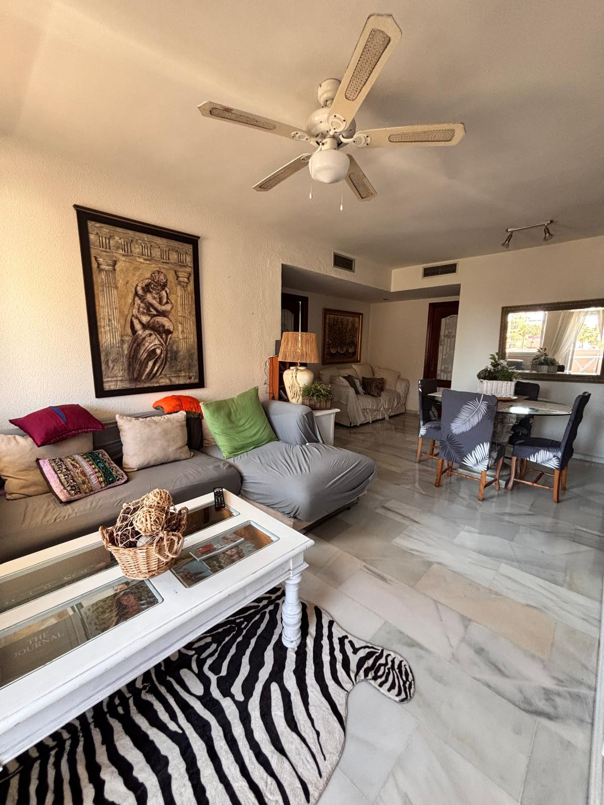 3 Bed Apartment for sale in Marbella Costa Del Sol, Málaga, Spain