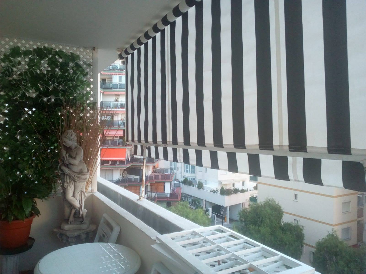 3 Bed Apartment for sale in Marbella Costa Del Sol, Málaga, Spain