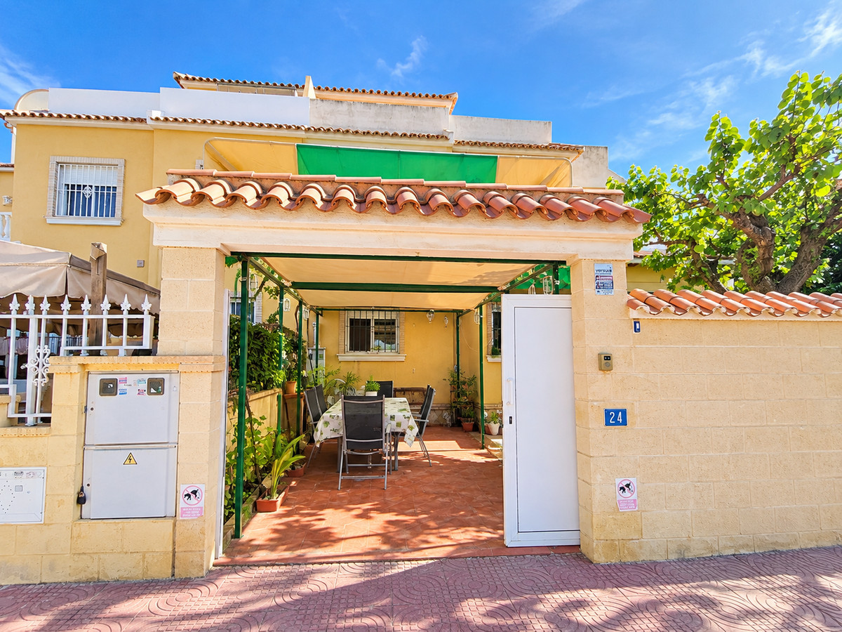 4 Bed Townhouse for sale in Ciudad Quesada Costa Blanca, Alicante, Spain