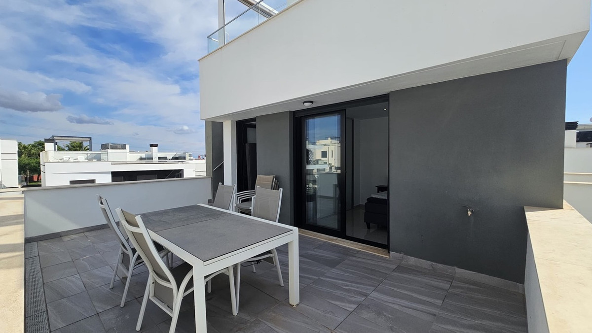 6 Bed Townhouse for sale in Villamartin Costa Blanca, Alicante, Spain