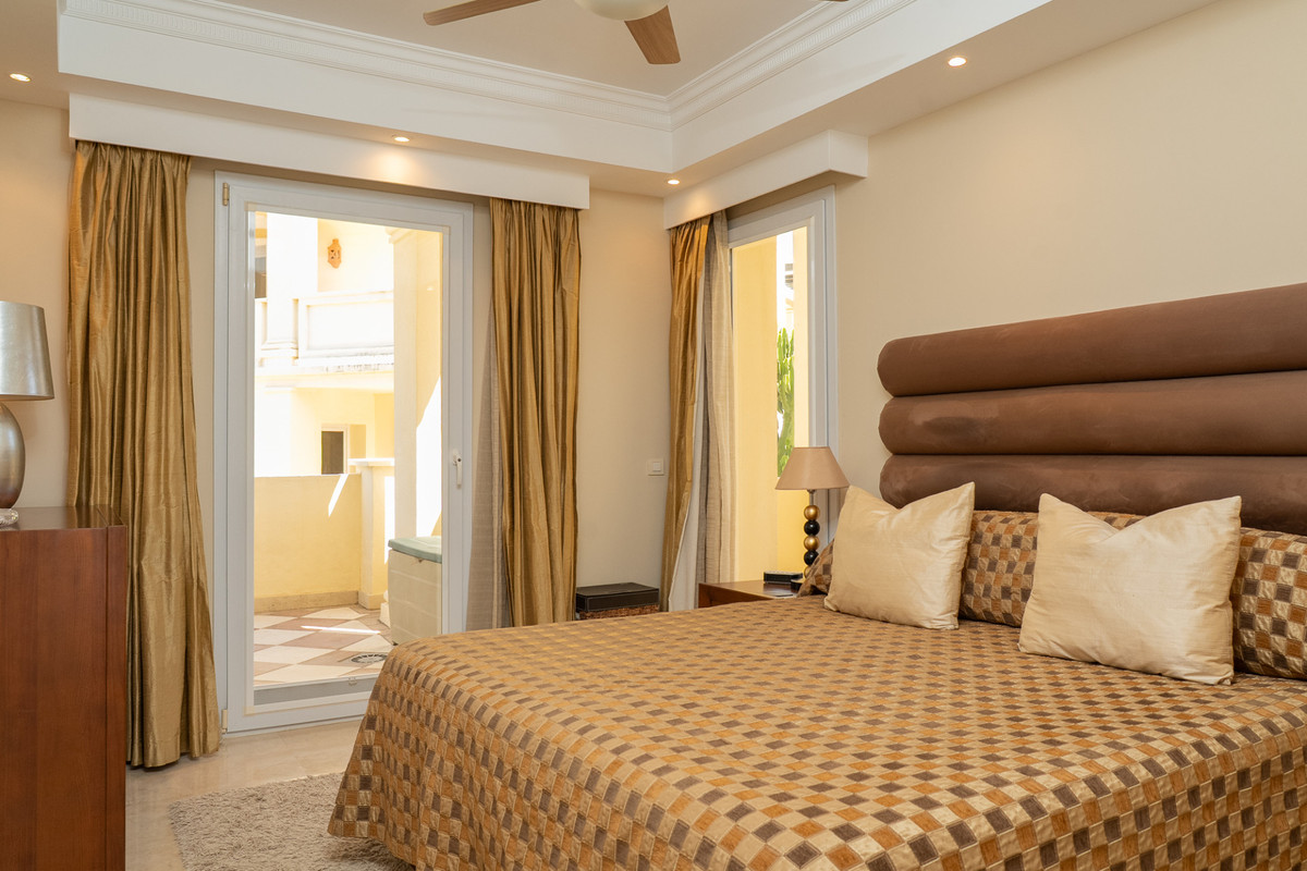2 Bed Apartment for sale in Casares Costa Del Sol, Málaga, Spain