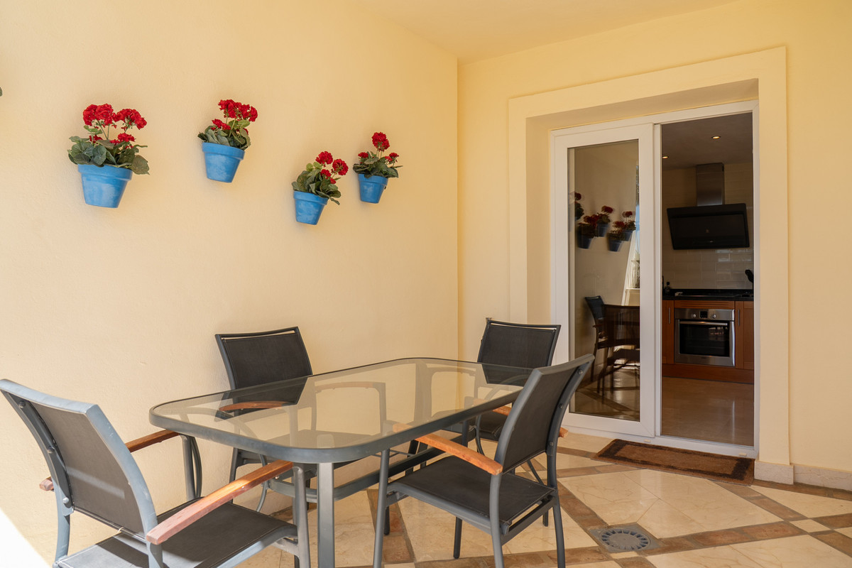 2 Bed Apartment for sale in Casares Costa Del Sol, Málaga, Spain