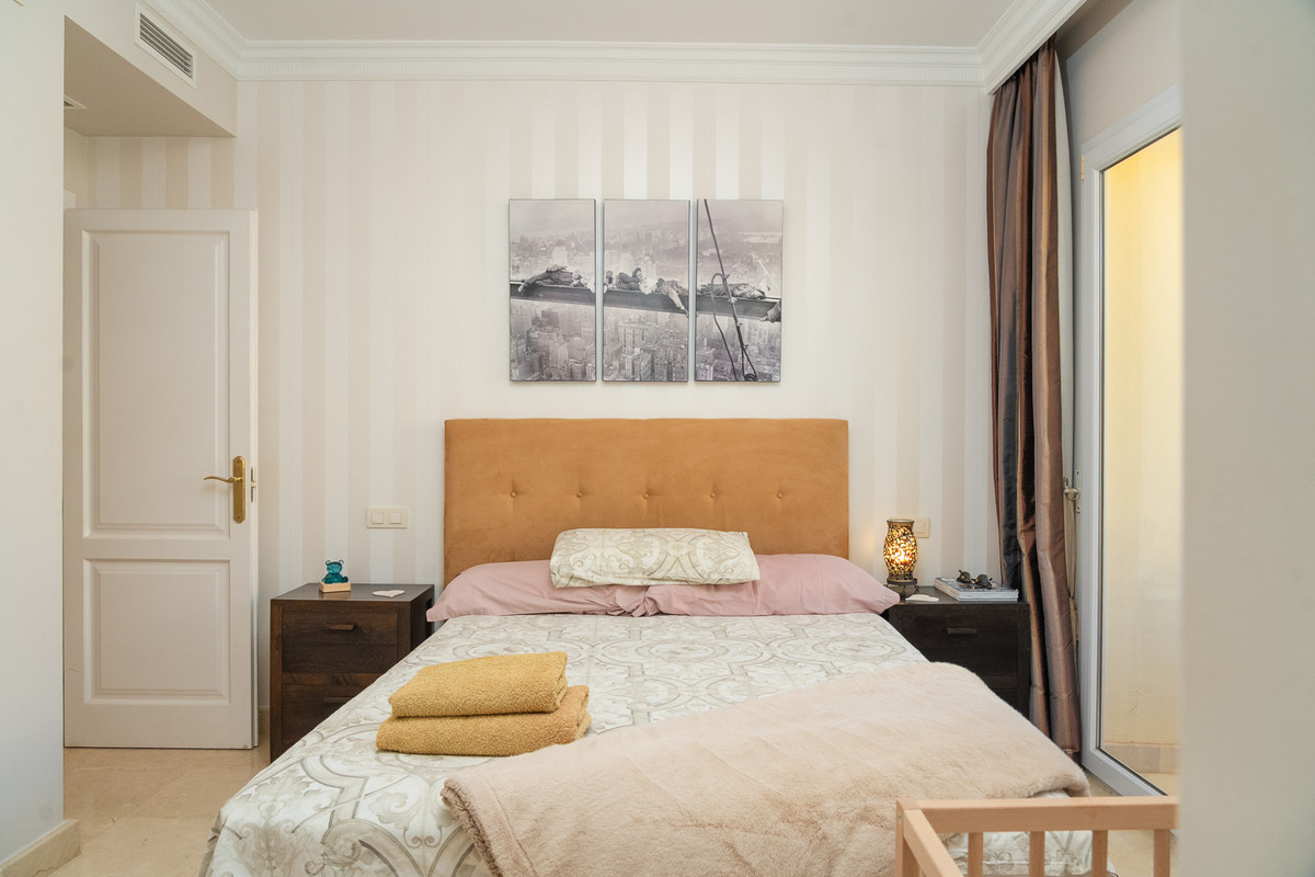 3 Bed Apartment for sale in Casares Costa Del Sol, Málaga, Spain