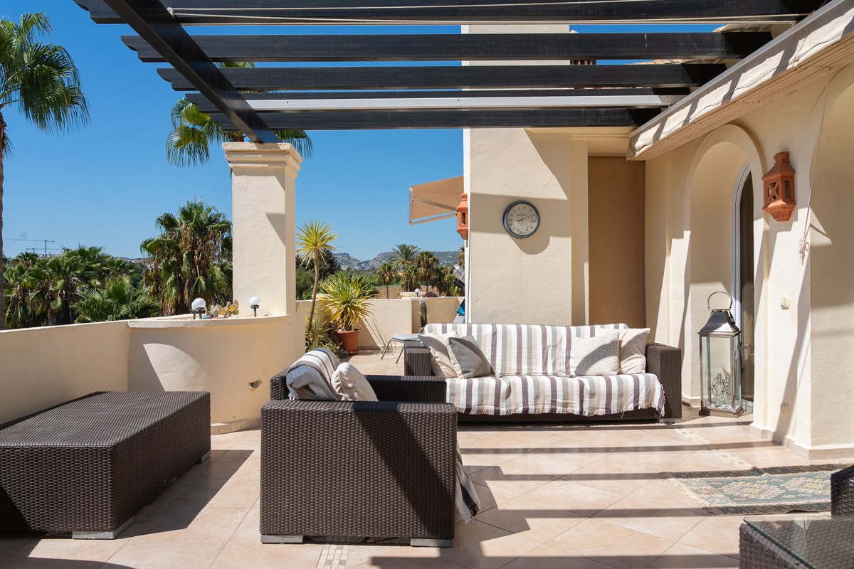 3 Bed Apartment for sale in Casares Costa Del Sol, Málaga, Spain