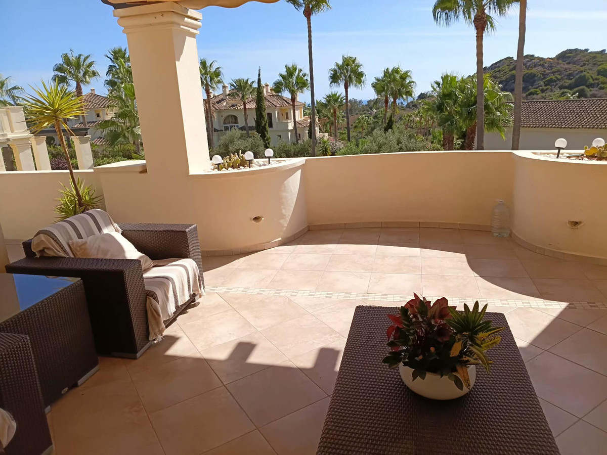 3 Bed Apartment for sale in Casares Costa Del Sol, Málaga, Spain