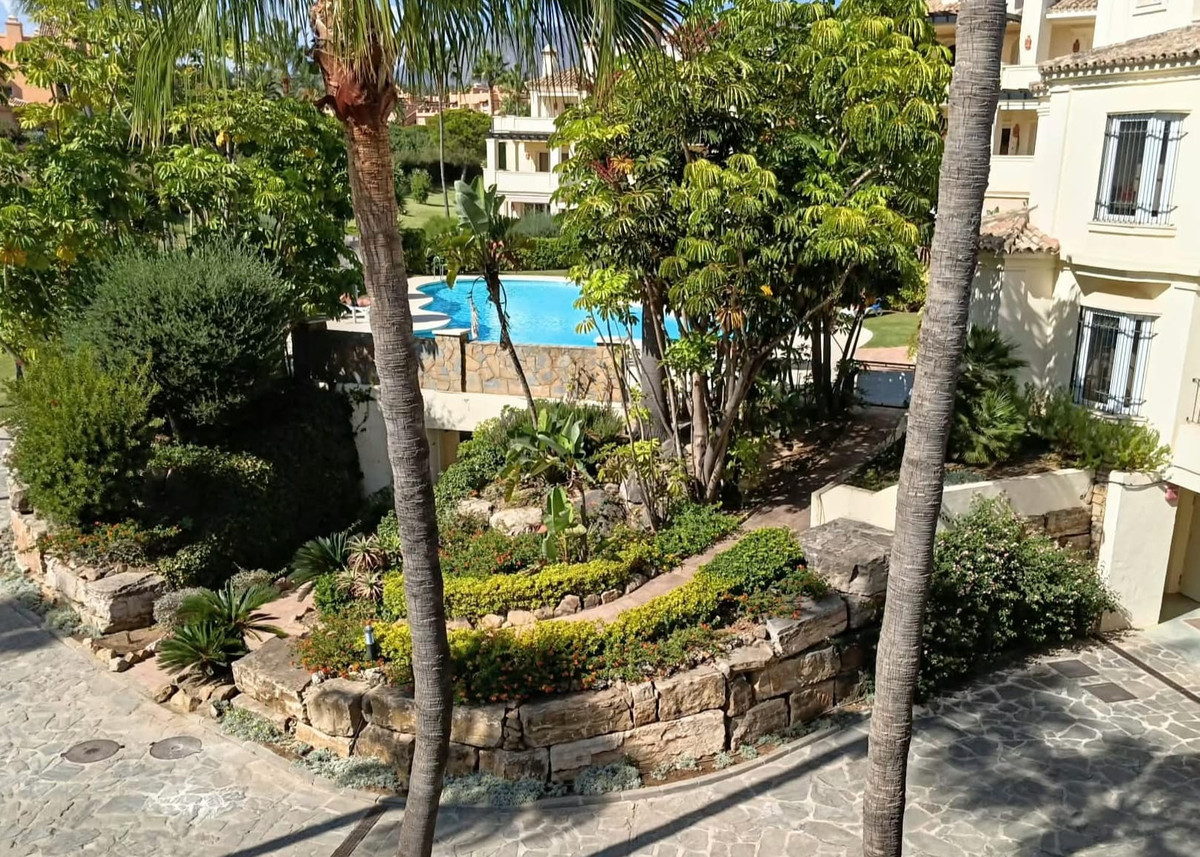 3 Bed Apartment for sale in Casares Costa Del Sol, Málaga, Spain