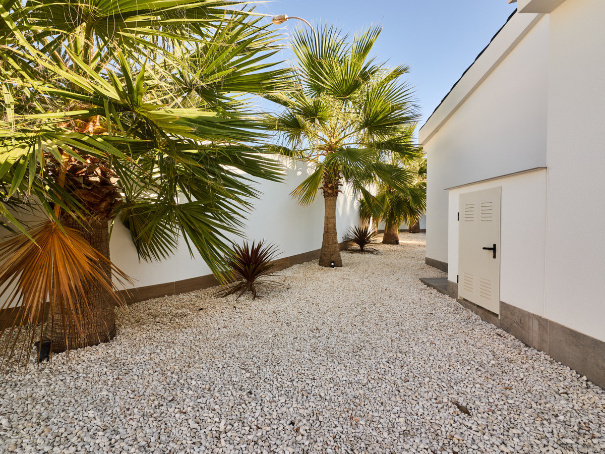 5 Bed Townhouse for sale in Rojales Costa Blanca, Alicante, Spain