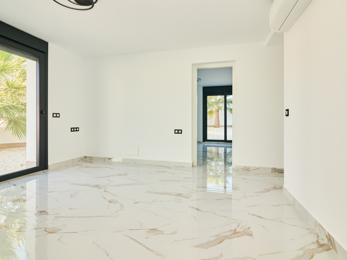 5 Bed Townhouse for sale in Rojales Costa Blanca, Alicante, Spain