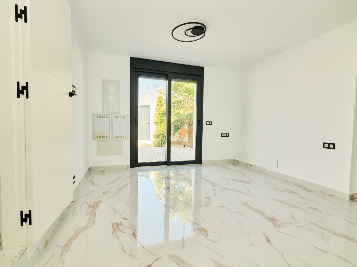 5 Bed Townhouse for sale in Rojales Costa Blanca, Alicante, Spain