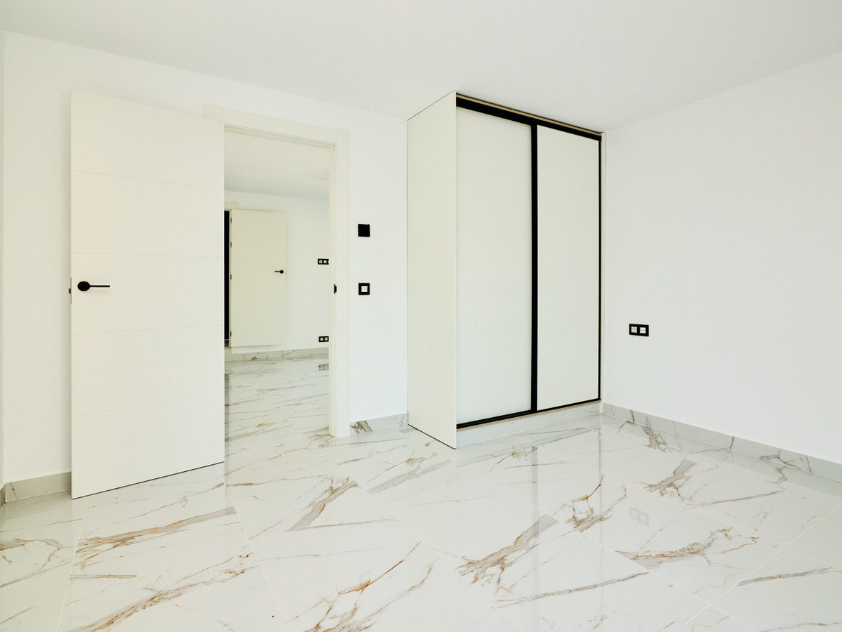 5 Bed Townhouse for sale in Rojales Costa Blanca, Alicante, Spain