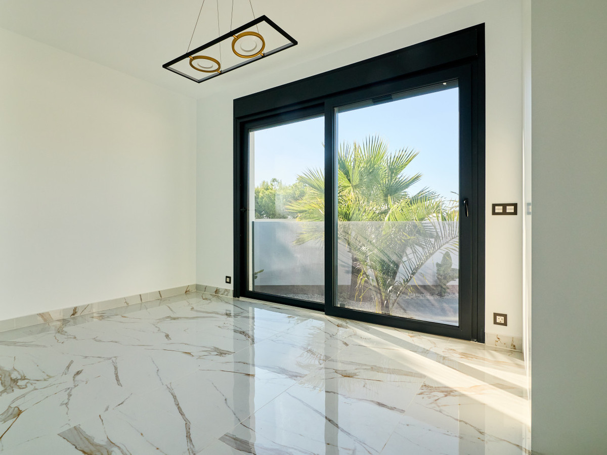 5 Bed Townhouse for sale in Rojales Costa Blanca, Alicante, Spain