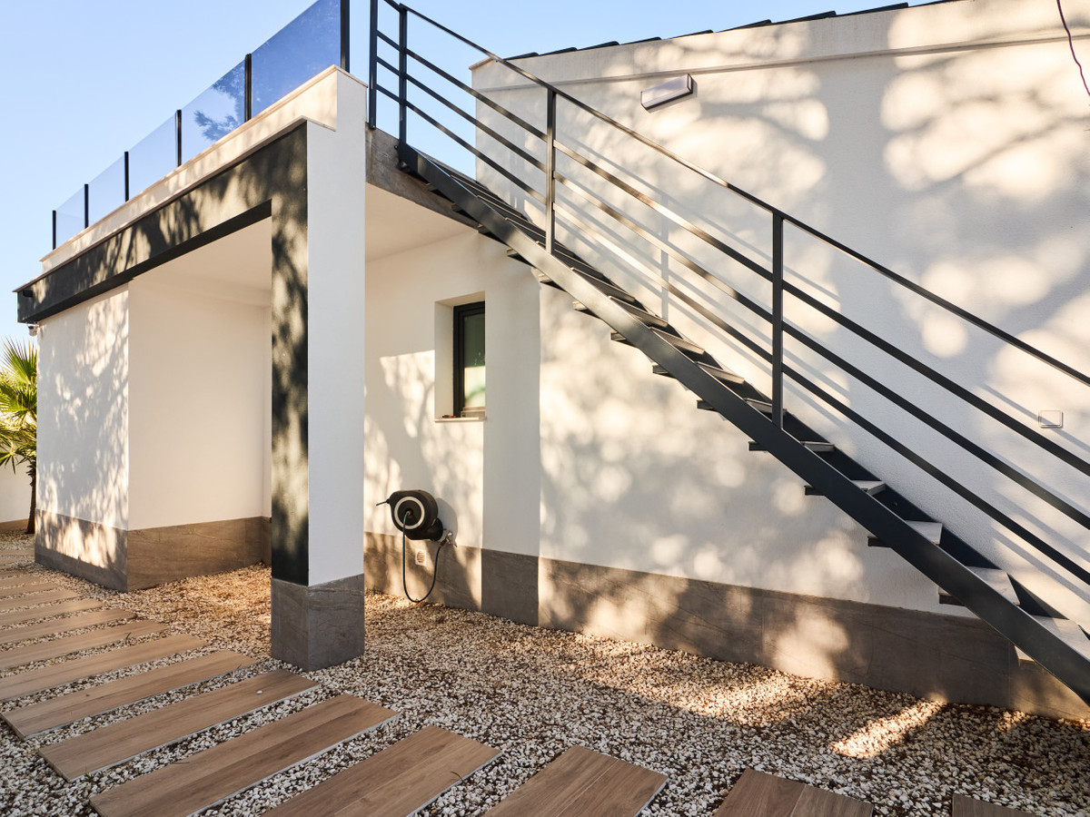 5 Bed Townhouse for sale in Rojales Costa Blanca, Alicante, Spain