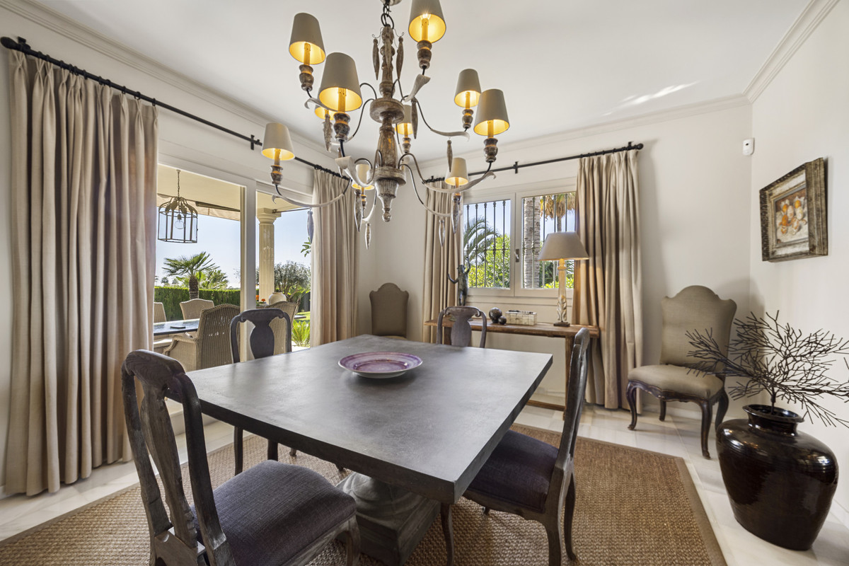 2 Bed Townhouse for sale in Marbella Costa Del Sol, Málaga, Spain