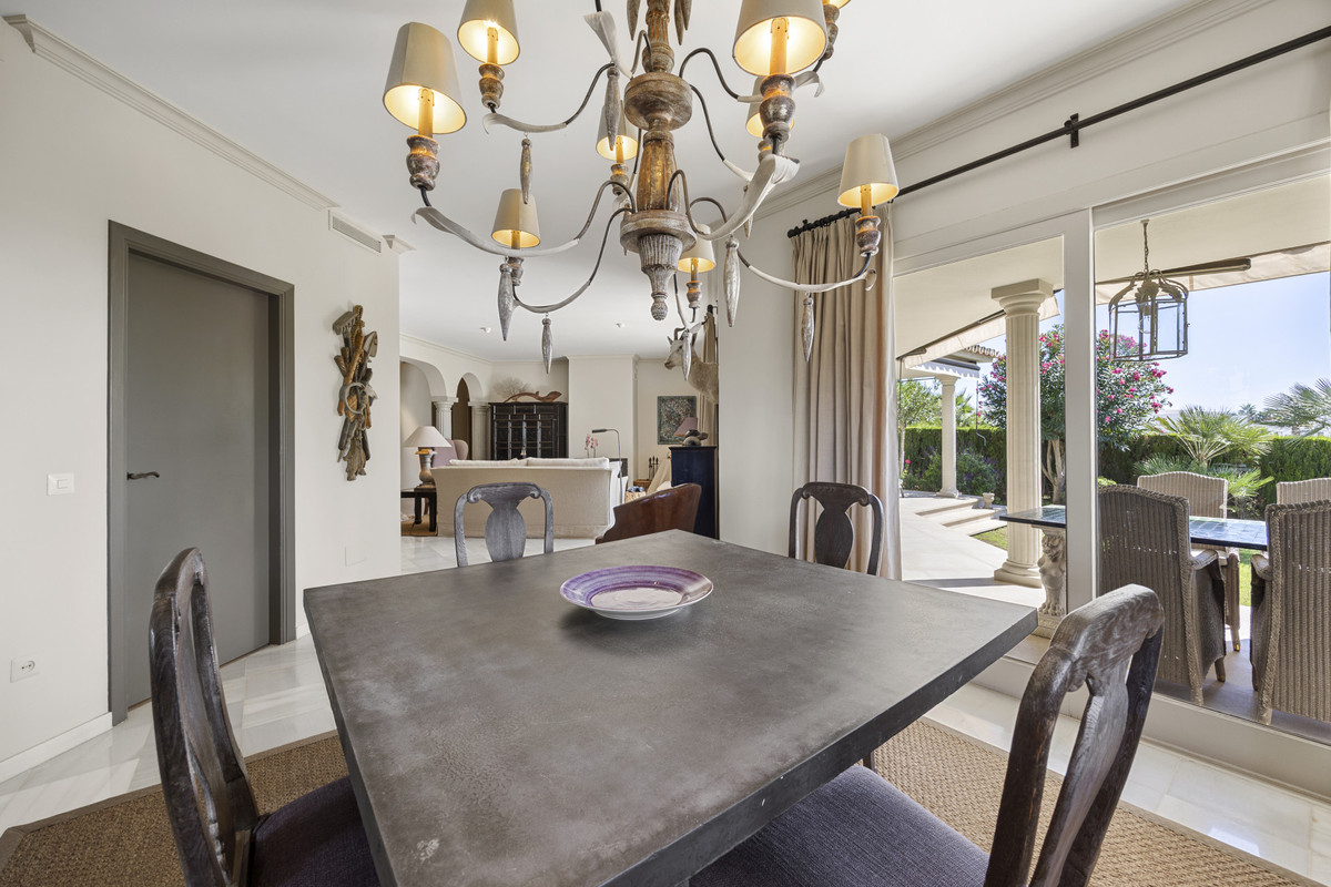 2 Bed Townhouse for sale in Marbella Costa Del Sol, Málaga, Spain
