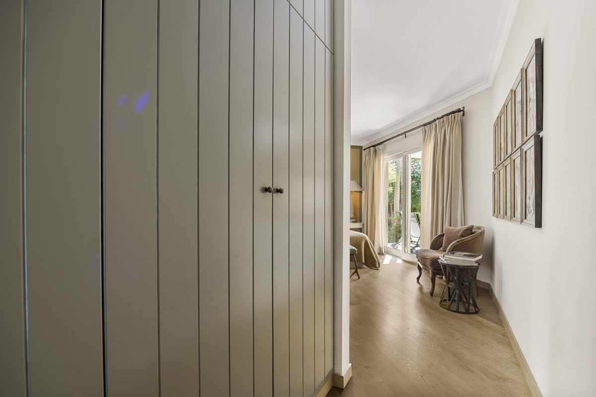 2 Bed Townhouse for sale in Marbella Costa Del Sol, Málaga, Spain