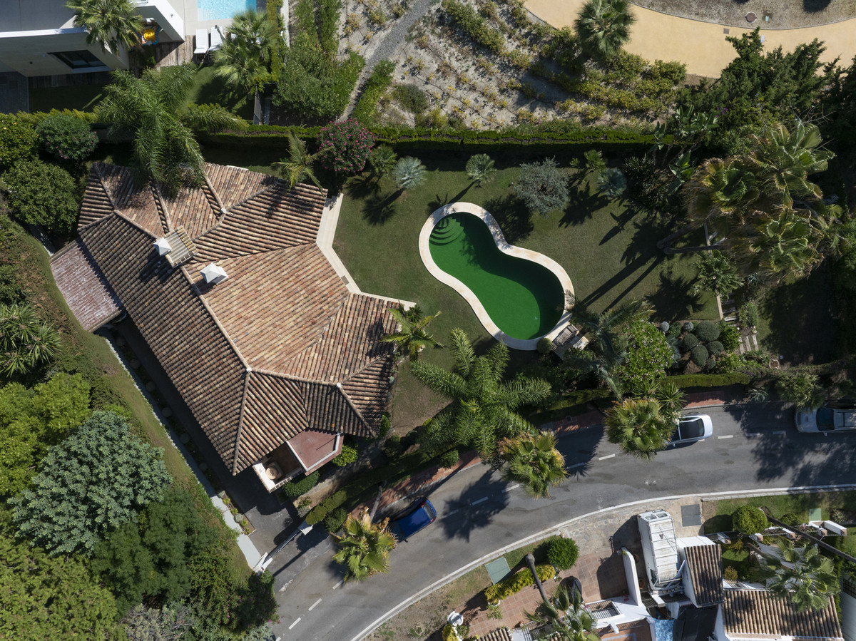 2 Bed Townhouse for sale in Marbella Costa Del Sol, Málaga, Spain