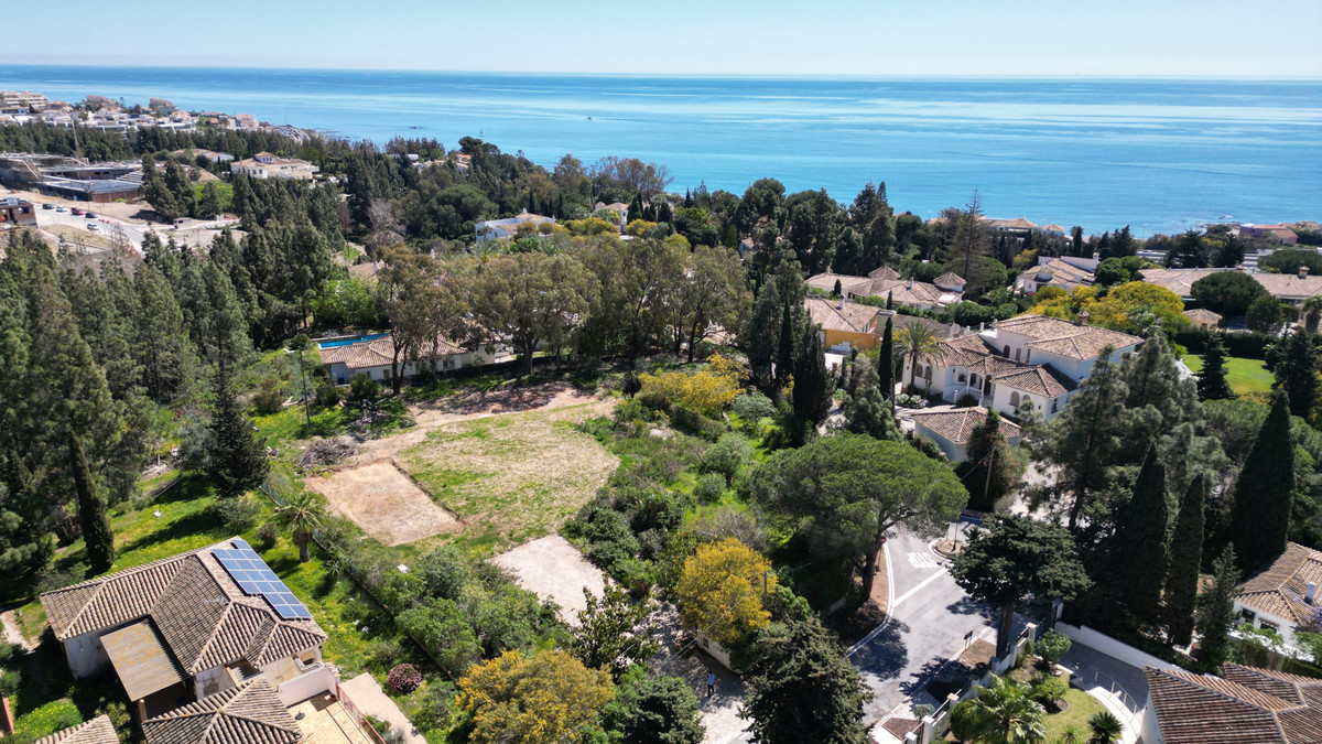5 Bed Townhouse for sale in El Chaparral Costa Del Sol, Málaga, Spain