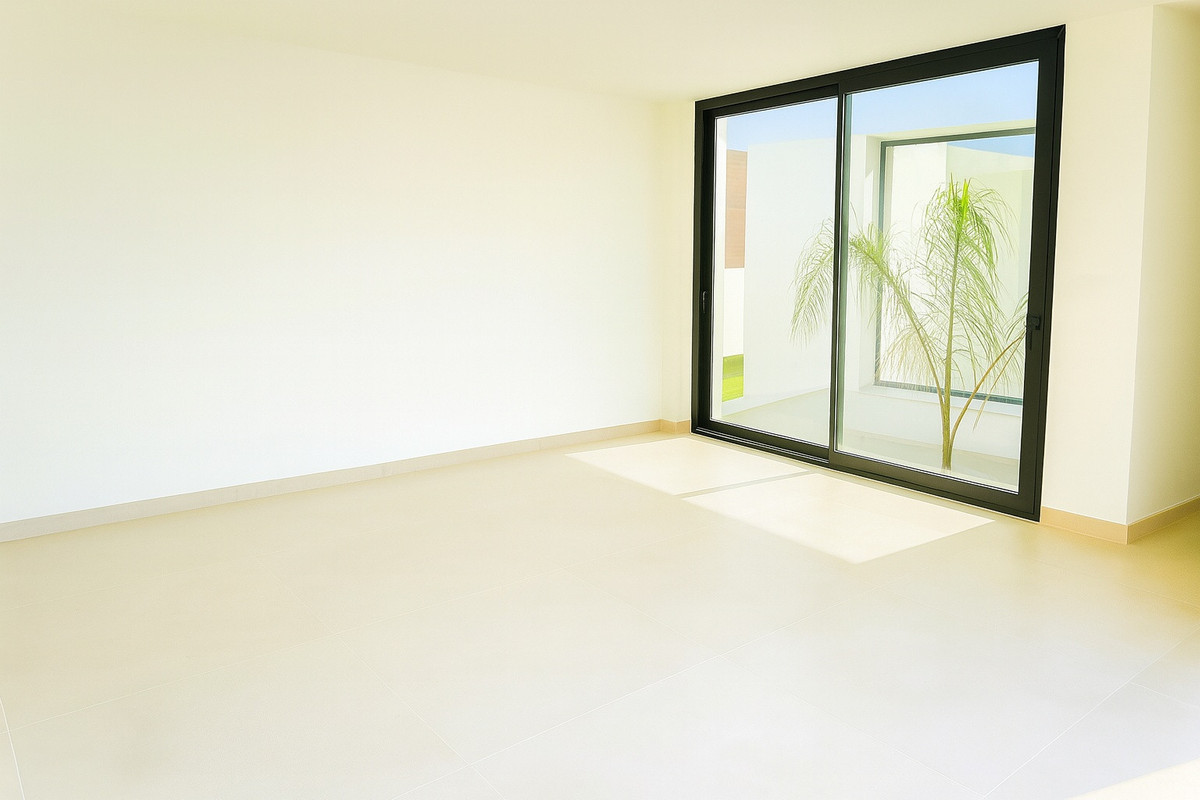 5 Bed Townhouse for sale in El Chaparral Costa Del Sol, Málaga, Spain