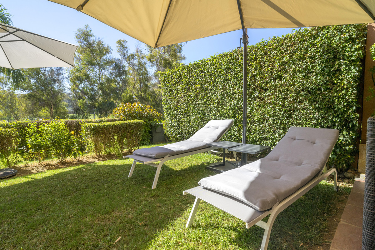 2 Bed Apartment for sale in Estepona Costa Del Sol, Málaga, Spain