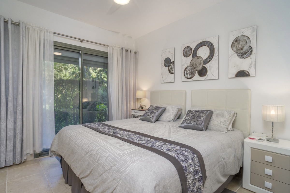 2 Bed Apartment for sale in Estepona Costa Del Sol, Málaga, Spain