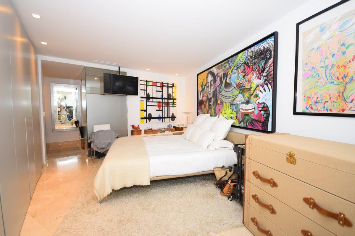 Se vende Apartamento Planta Media de 3 dormitorios en Costa Del Sol, Málaga, España