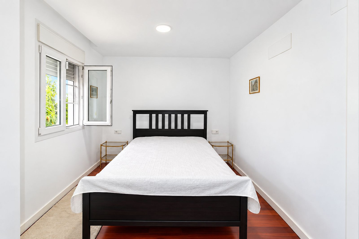 Villa for sale in El Rosario, Málaga, Spain