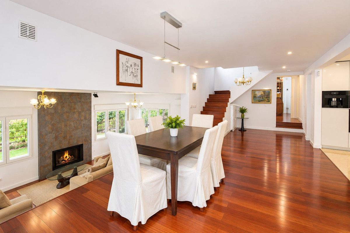 Villa for sale in El Rosario, Málaga, Spain